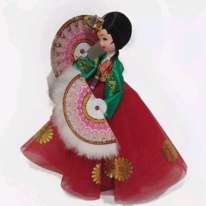 Korean Art Doll 10.5" Elite Traditional Dress Headpiece Double Fan Collectible